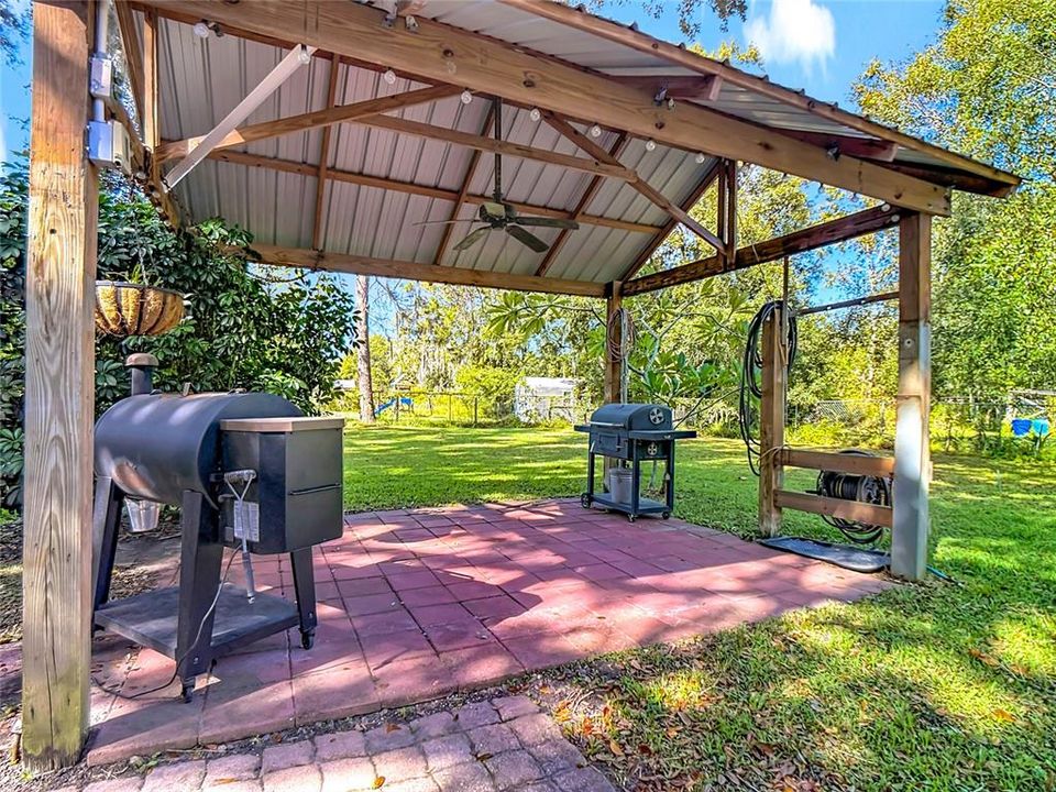 Active With Contract: $450,000 (3 beds, 1 baths, 2145 Square Feet)