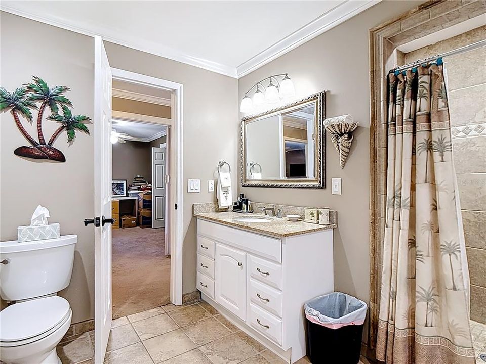 Active With Contract: $450,000 (3 beds, 1 baths, 2145 Square Feet)