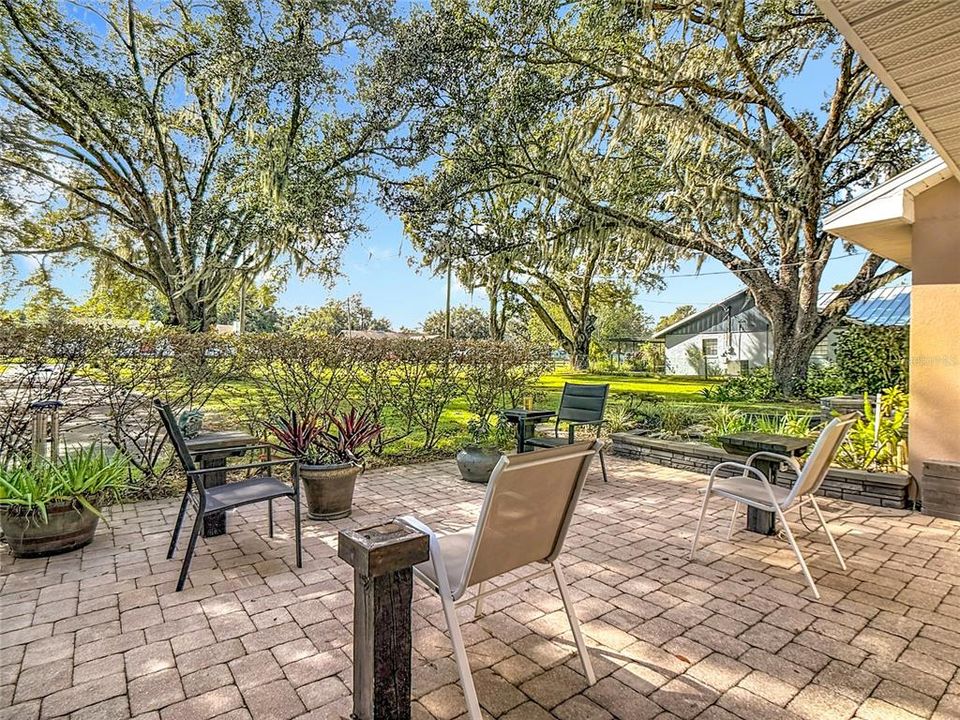 Active With Contract: $450,000 (3 beds, 1 baths, 2145 Square Feet)