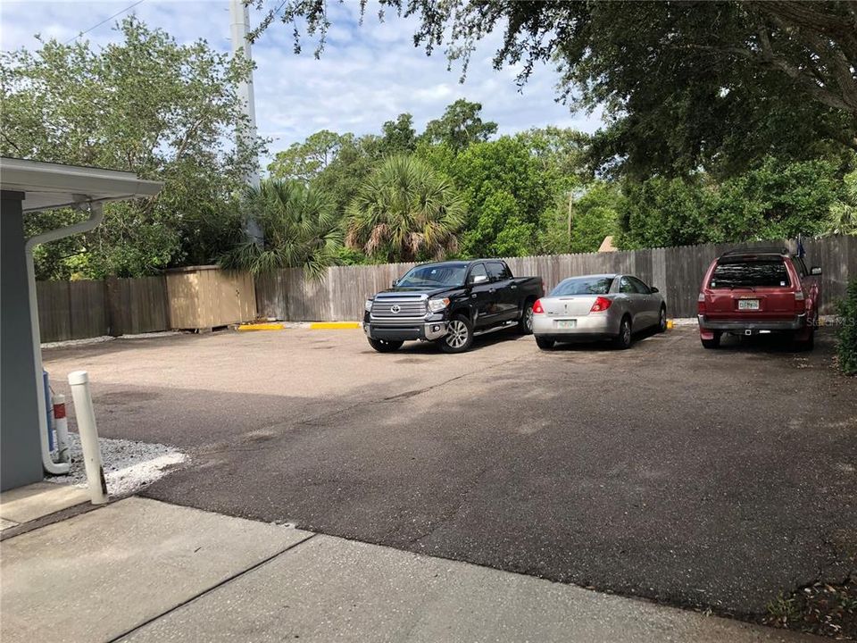 出租: $1,450 (1 贝兹, 1 浴室, 570 平方英尺)