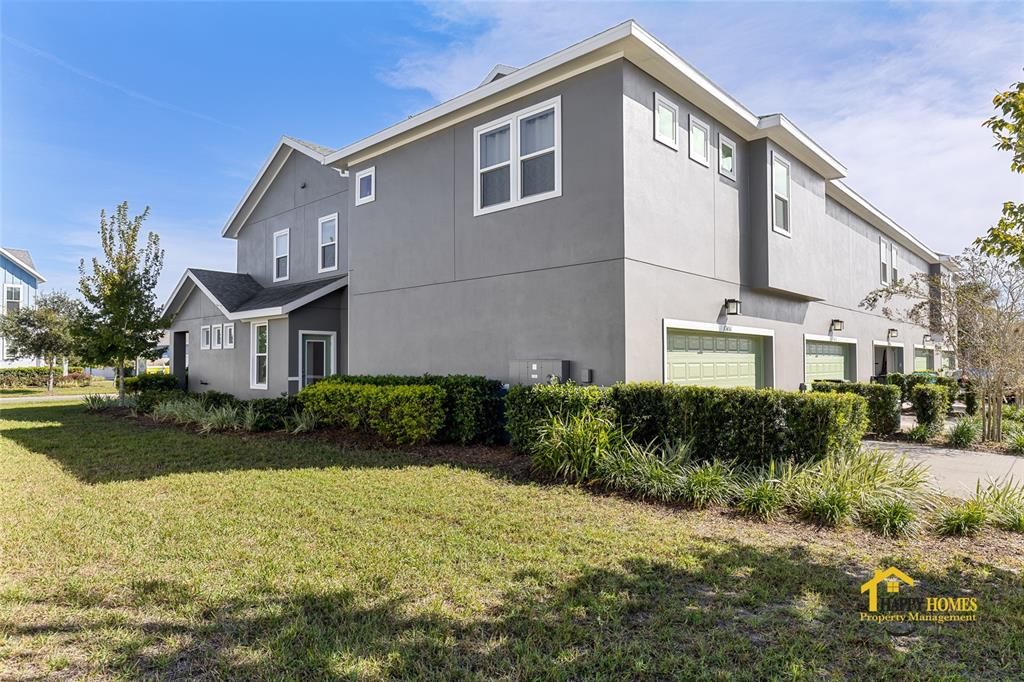 出租: $2,950 (3 贝兹, 2 浴室, 1978 平方英尺)