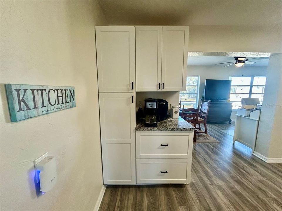 For Sale: $206,000 (2 beds, 2 baths, 1400 Square Feet)