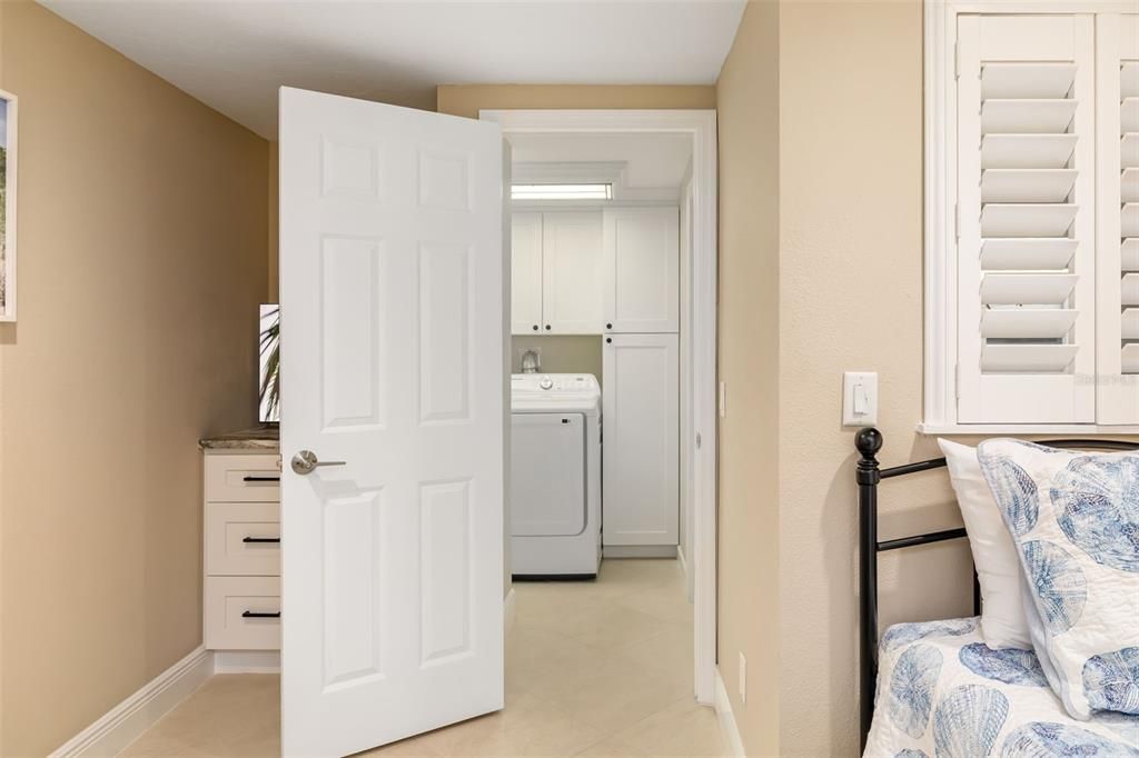 For Sale: $874,900 (2 beds, 2 baths, 1068 Square Feet)