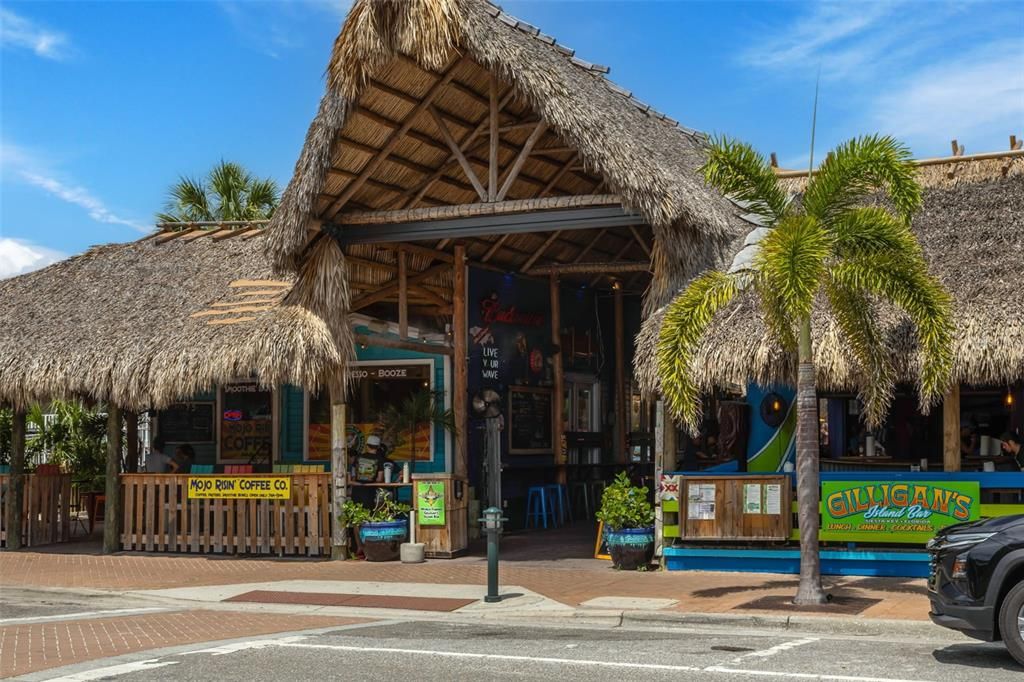 For Sale: $874,900 (2 beds, 2 baths, 1068 Square Feet)