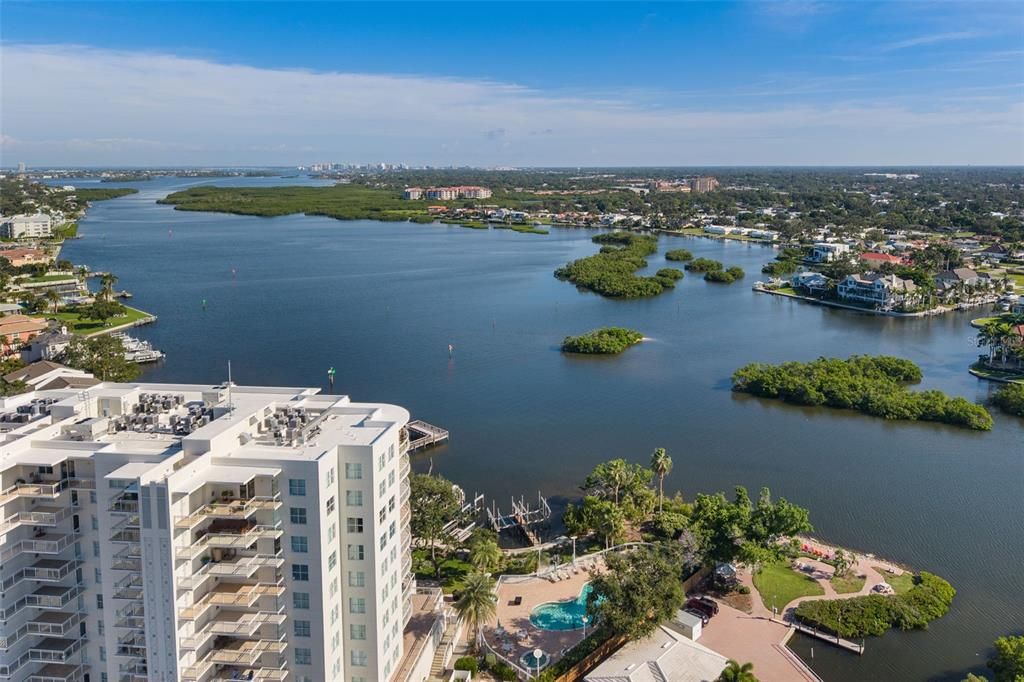 For Sale: $874,900 (2 beds, 2 baths, 1068 Square Feet)