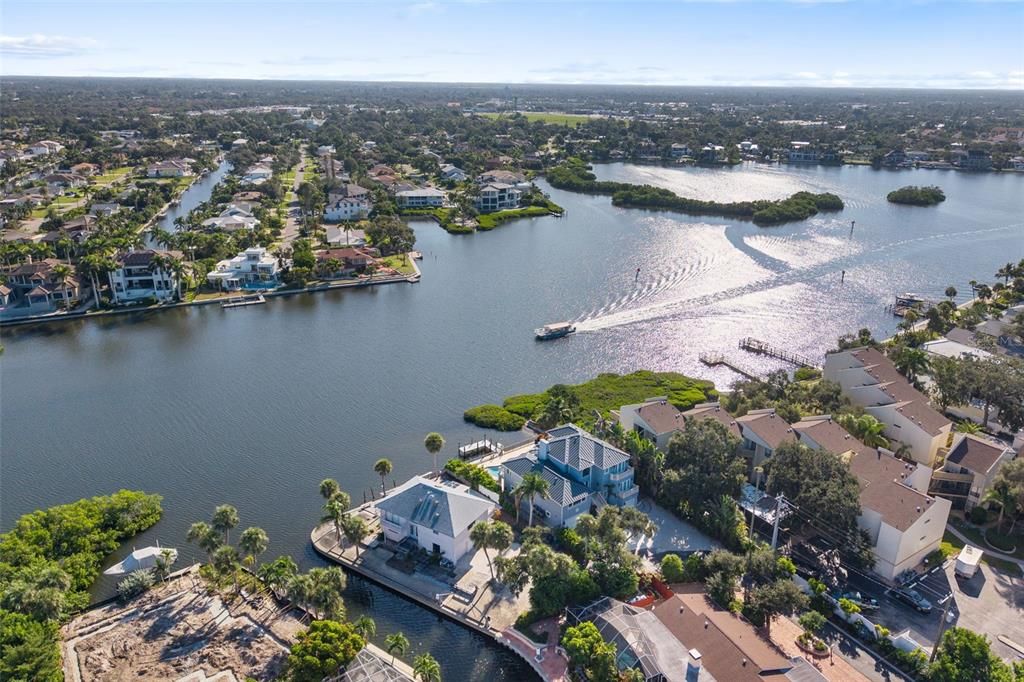 For Sale: $874,900 (2 beds, 2 baths, 1068 Square Feet)