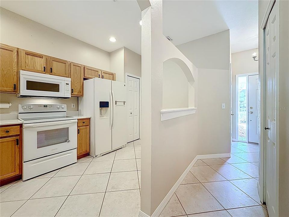 For Sale: $349,000 (2 beds, 2 baths, 1332 Square Feet)