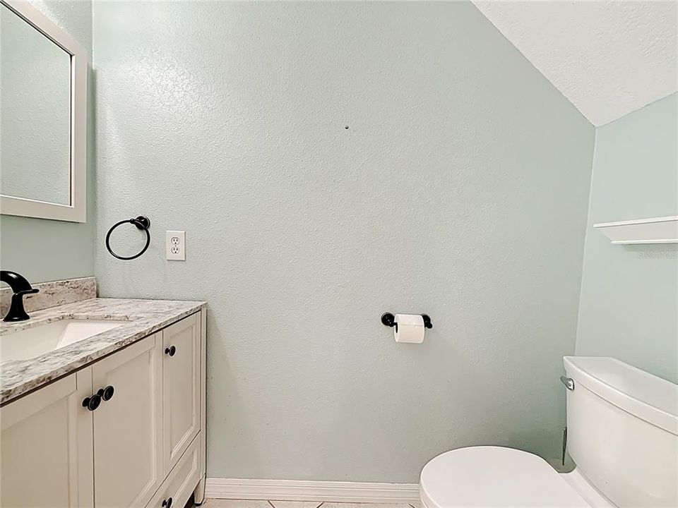 For Sale: $349,000 (2 beds, 2 baths, 1332 Square Feet)