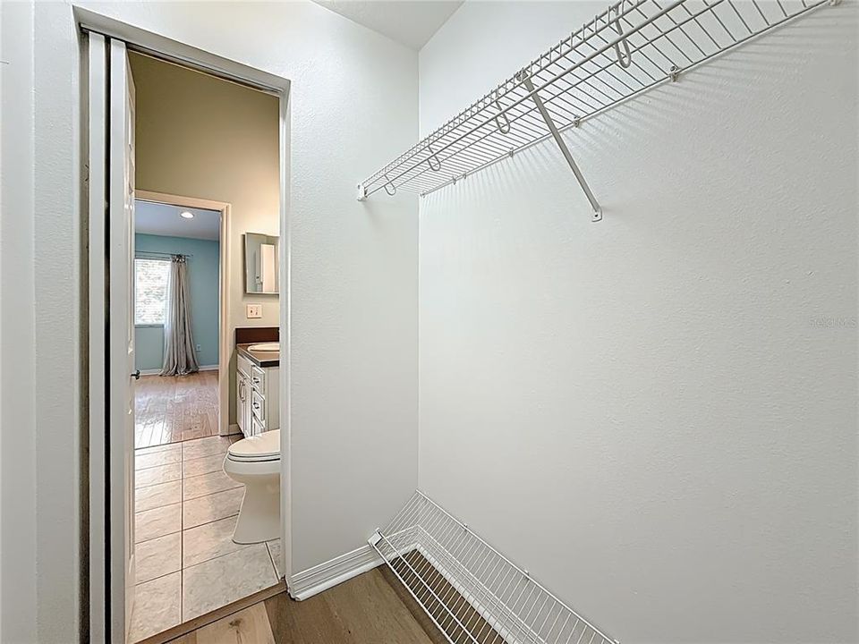 For Sale: $349,000 (2 beds, 2 baths, 1332 Square Feet)