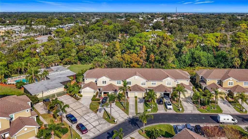 For Sale: $349,000 (2 beds, 2 baths, 1332 Square Feet)