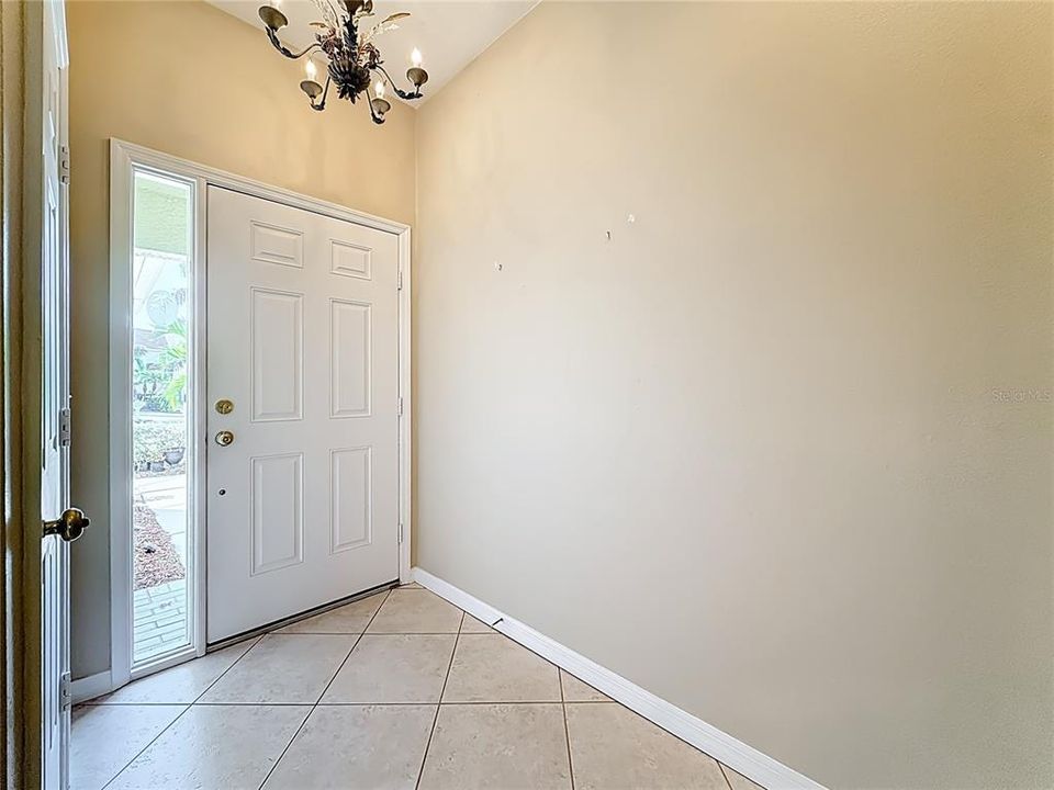 For Sale: $349,000 (2 beds, 2 baths, 1332 Square Feet)