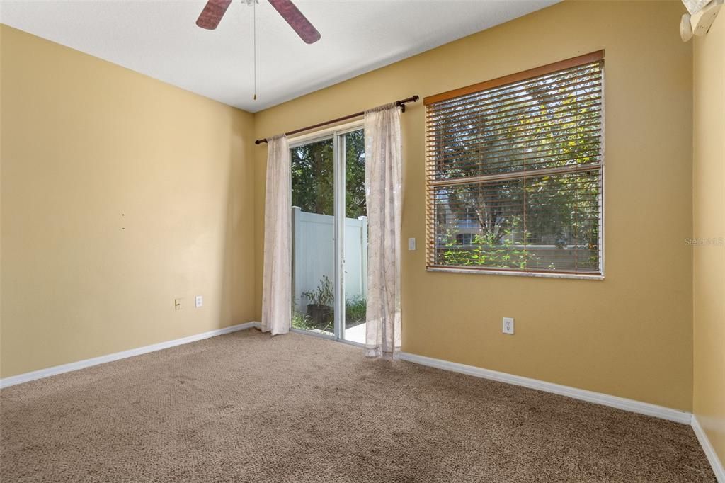 出租: $1,900 (3 贝兹, 3 浴室, 1362 平方英尺)