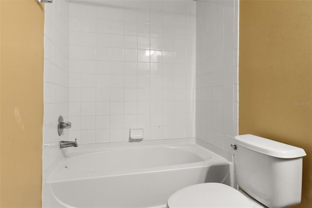 出租: $1,900 (3 贝兹, 3 浴室, 1362 平方英尺)