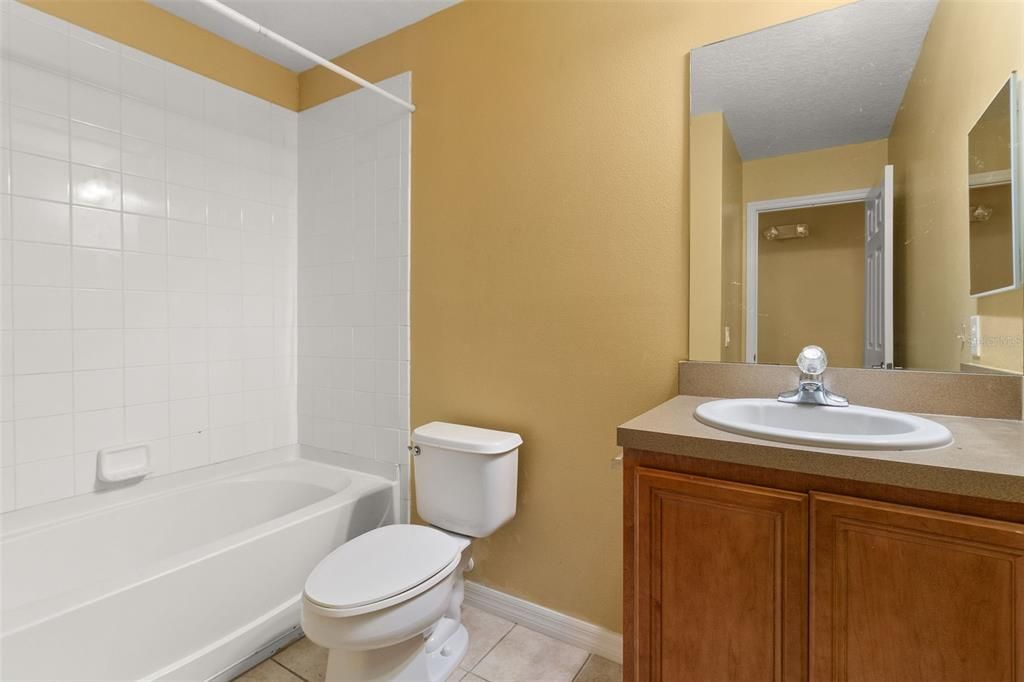 出租: $1,900 (3 贝兹, 3 浴室, 1362 平方英尺)