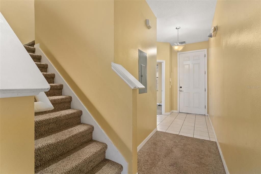 出租: $1,900 (3 贝兹, 3 浴室, 1362 平方英尺)