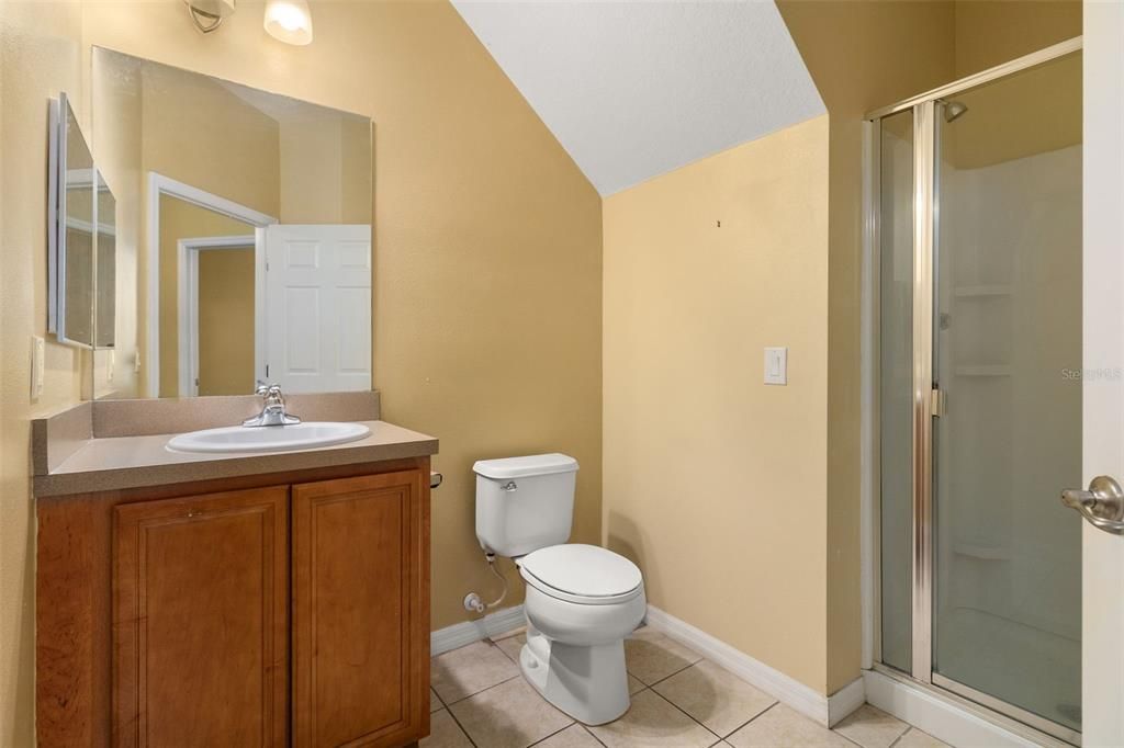 出租: $1,900 (3 贝兹, 3 浴室, 1362 平方英尺)