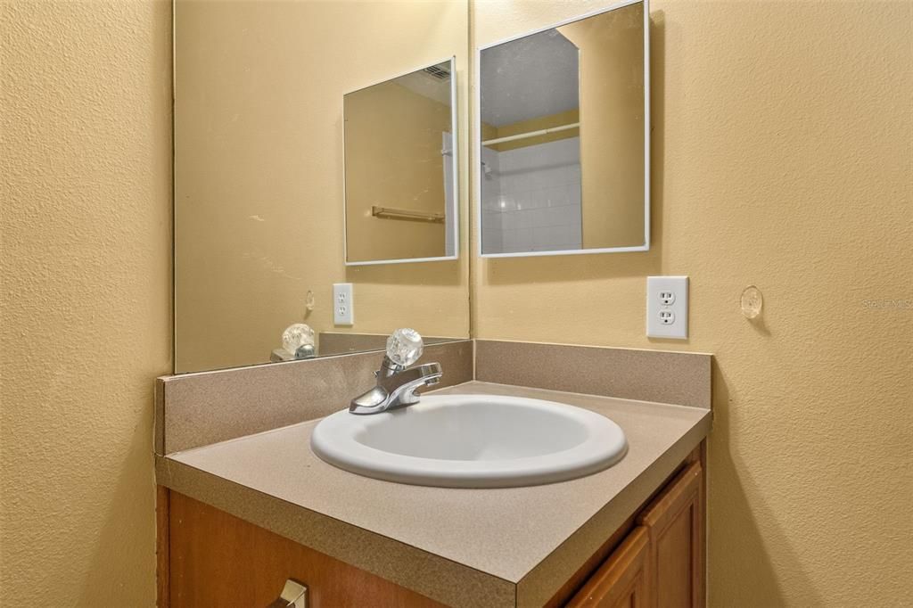 出租: $1,900 (3 贝兹, 3 浴室, 1362 平方英尺)