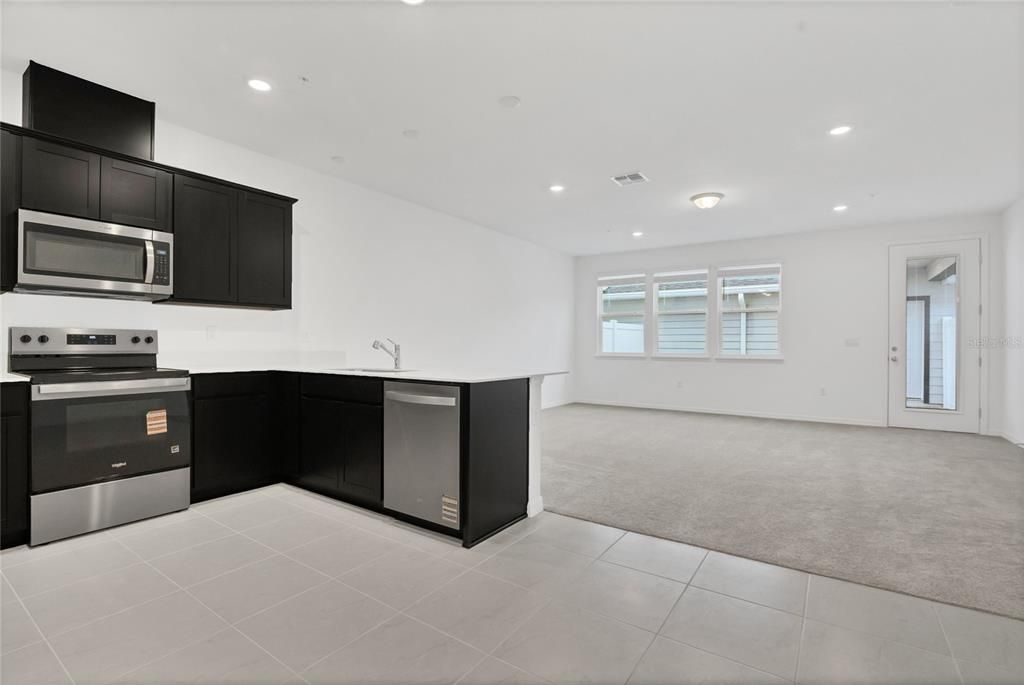 For Rent: $2,390 (4 beds, 3 baths, 1847 Square Feet)