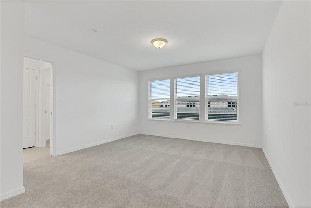 For Rent: $2,390 (4 beds, 3 baths, 1847 Square Feet)