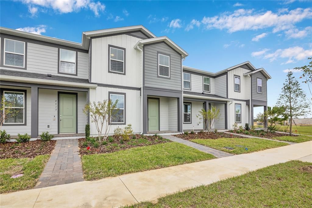 For Rent: $2,390 (4 beds, 3 baths, 1847 Square Feet)