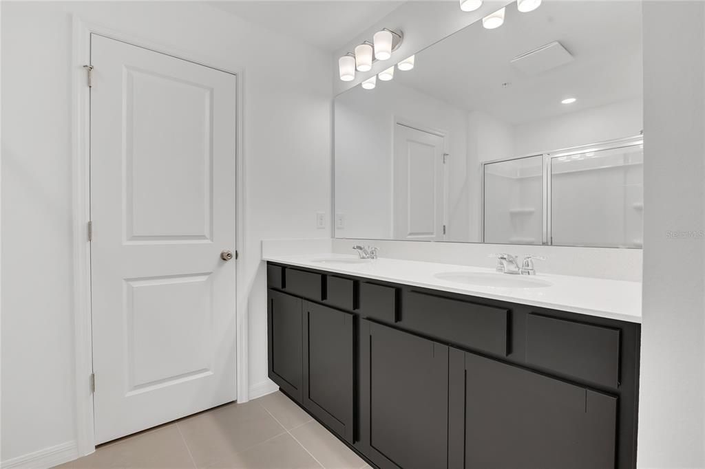 For Rent: $2,390 (4 beds, 3 baths, 1847 Square Feet)