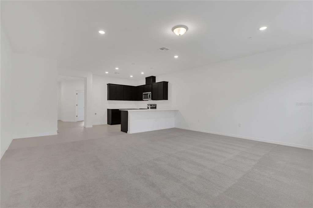 For Rent: $2,390 (4 beds, 3 baths, 1847 Square Feet)