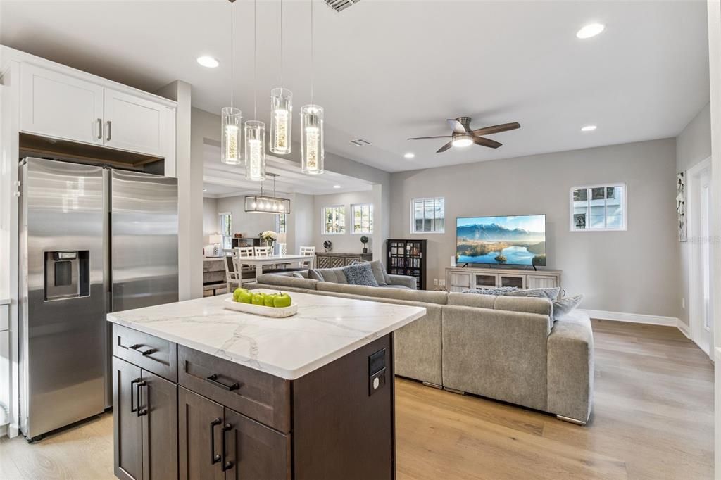 For Sale: $750,000 (3 beds, 2 baths, 2049 Square Feet)