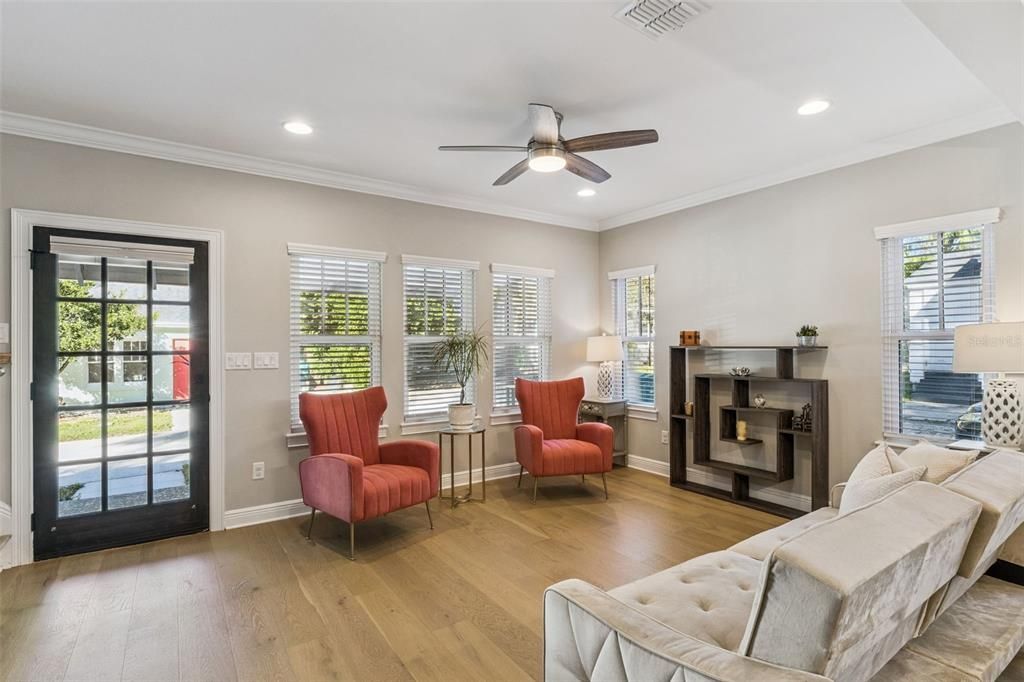 For Sale: $750,000 (3 beds, 2 baths, 2049 Square Feet)