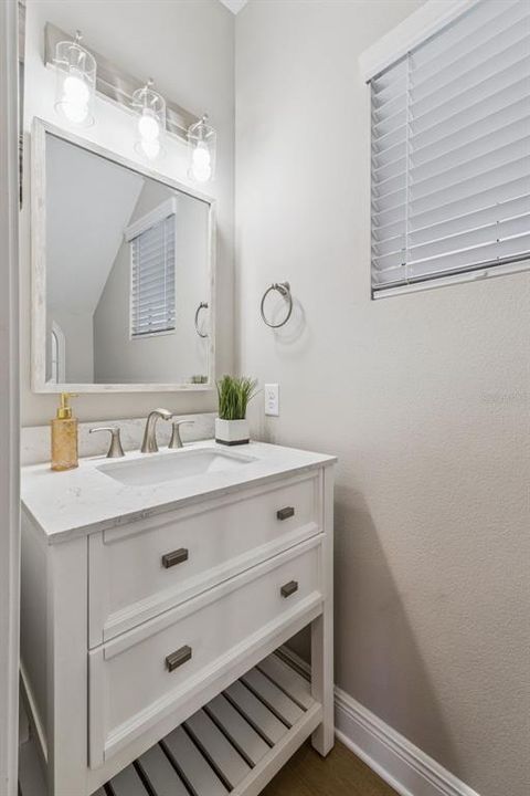 For Sale: $750,000 (3 beds, 2 baths, 2049 Square Feet)