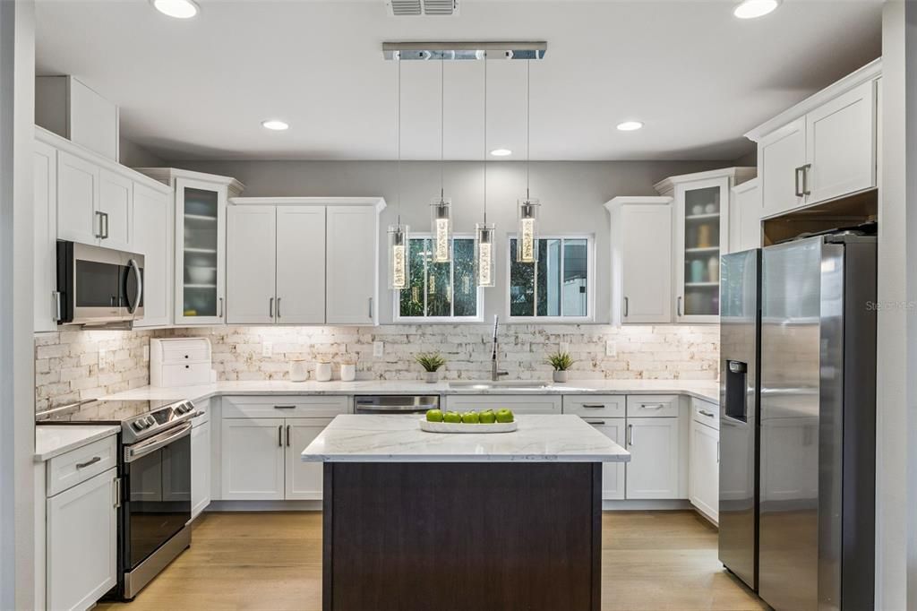 For Sale: $750,000 (3 beds, 2 baths, 2049 Square Feet)