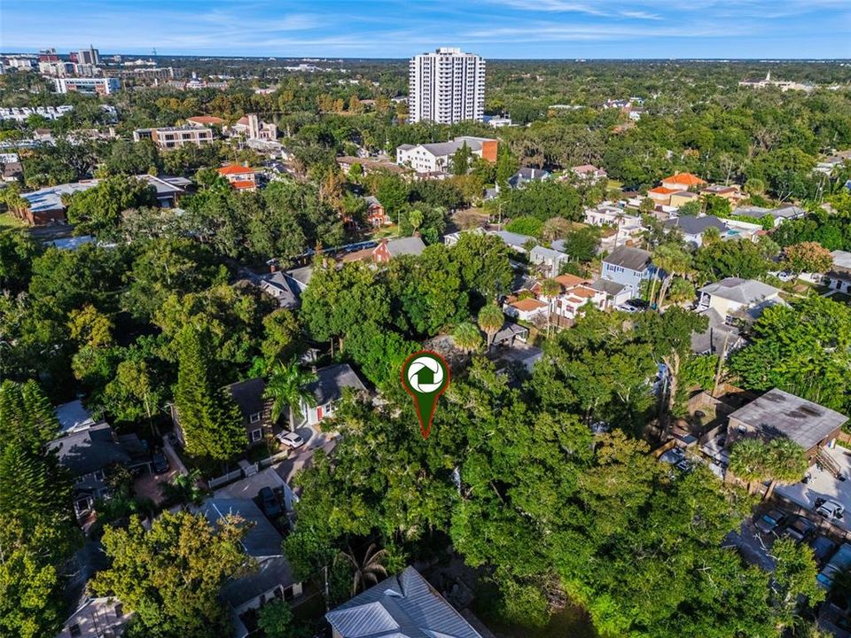 For Sale: $750,000 (3 beds, 2 baths, 2049 Square Feet)