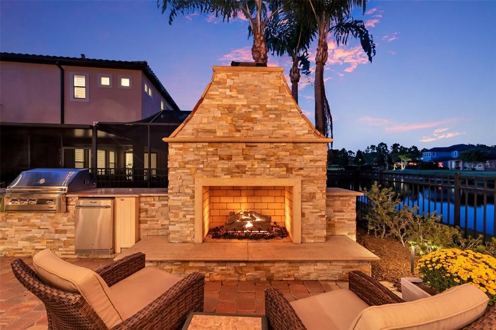 待售: $600,000 (3 贝兹, 2 浴室, 2402 平方英尺)