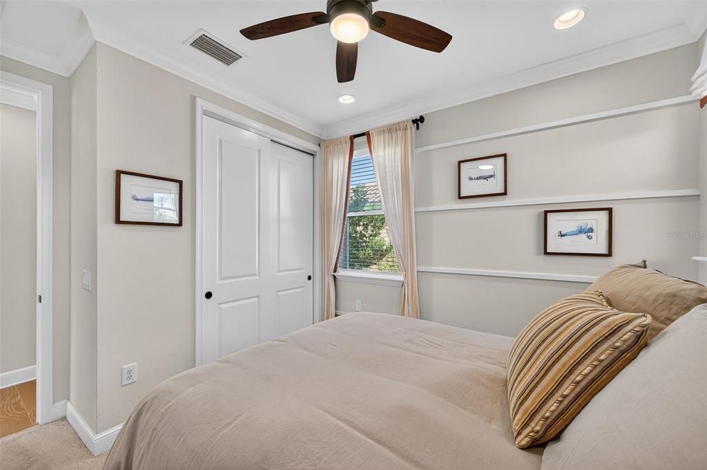 待售: $600,000 (3 贝兹, 2 浴室, 2402 平方英尺)