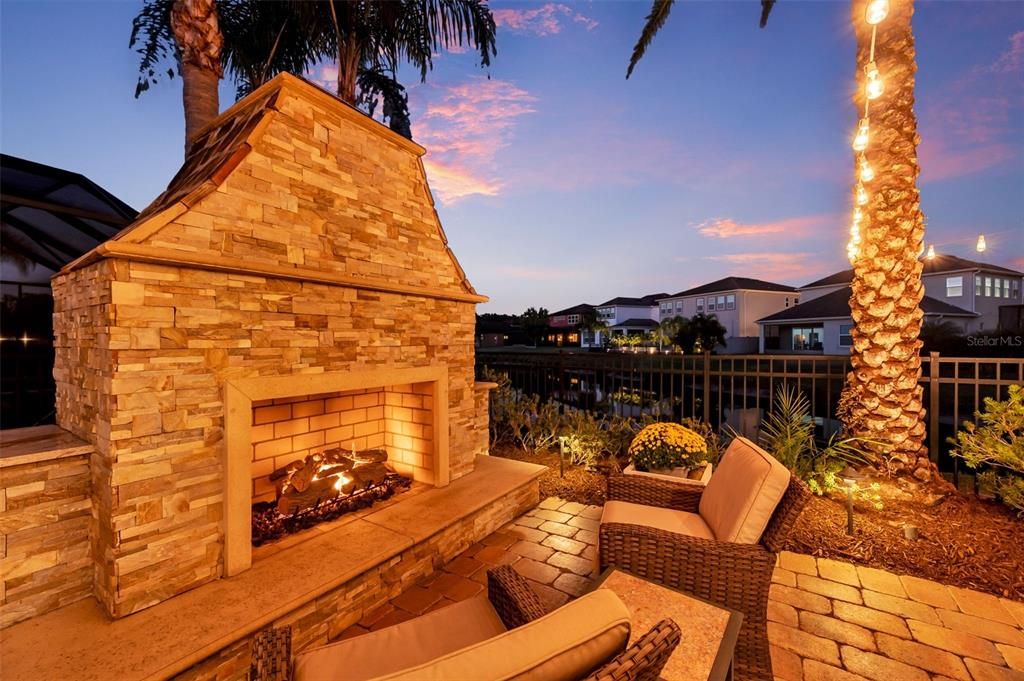 待售: $600,000 (3 贝兹, 2 浴室, 2402 平方英尺)