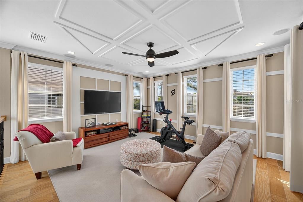 待售: $600,000 (3 贝兹, 2 浴室, 2402 平方英尺)