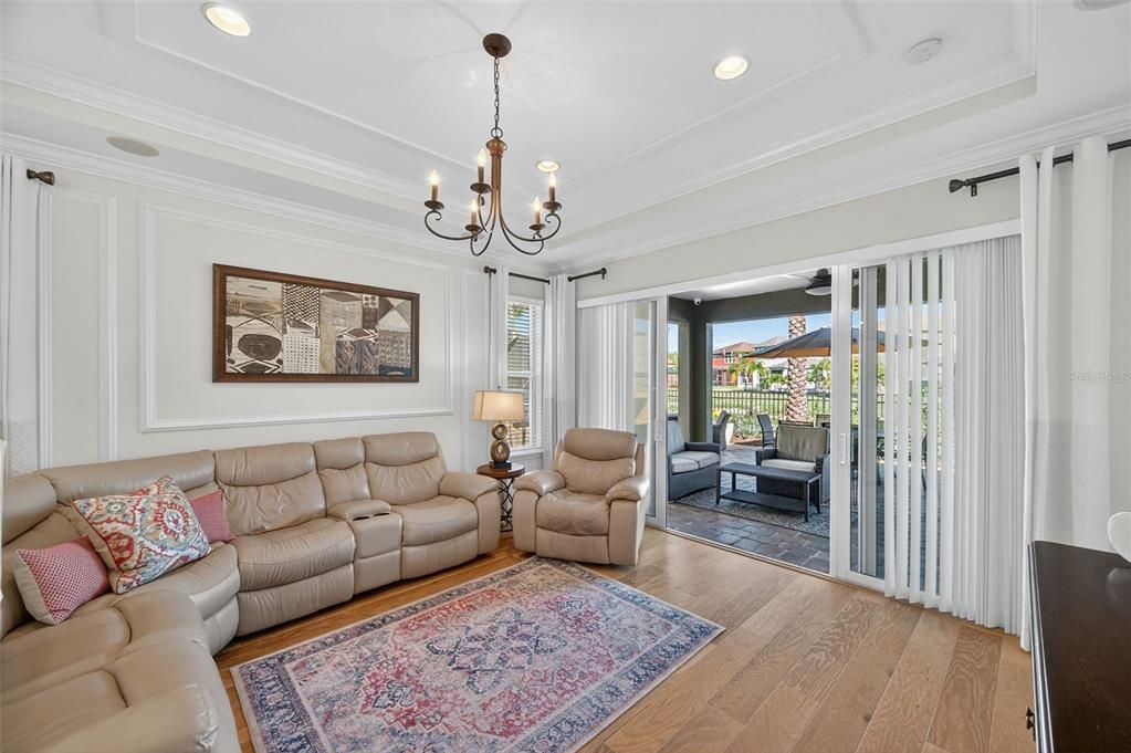 待售: $600,000 (3 贝兹, 2 浴室, 2402 平方英尺)