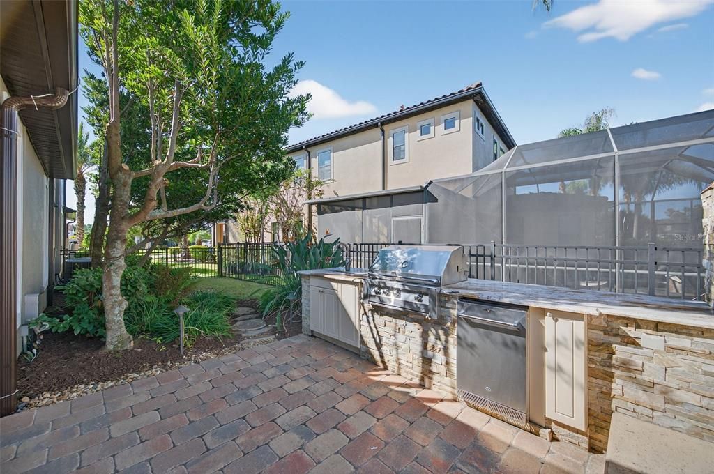 待售: $600,000 (3 贝兹, 2 浴室, 2402 平方英尺)