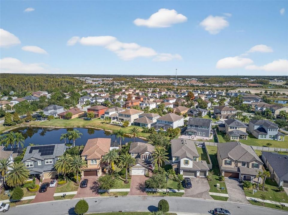 待售: $600,000 (3 贝兹, 2 浴室, 2402 平方英尺)