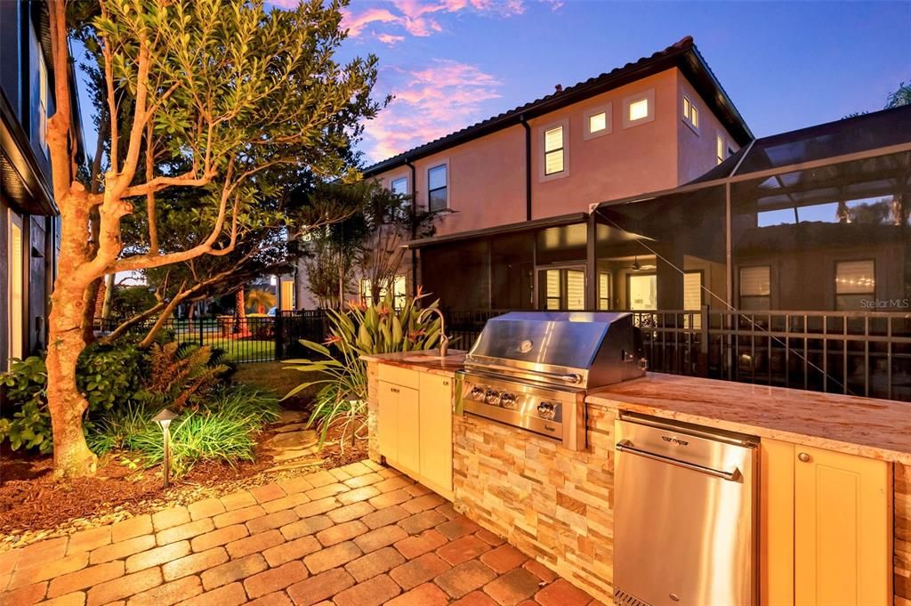 待售: $600,000 (3 贝兹, 2 浴室, 2402 平方英尺)