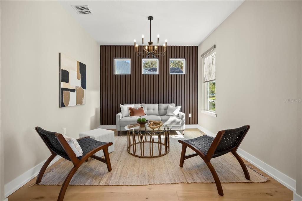 合同活跃: $994,000 (5 贝兹, 3 浴室, 2329 平方英尺)