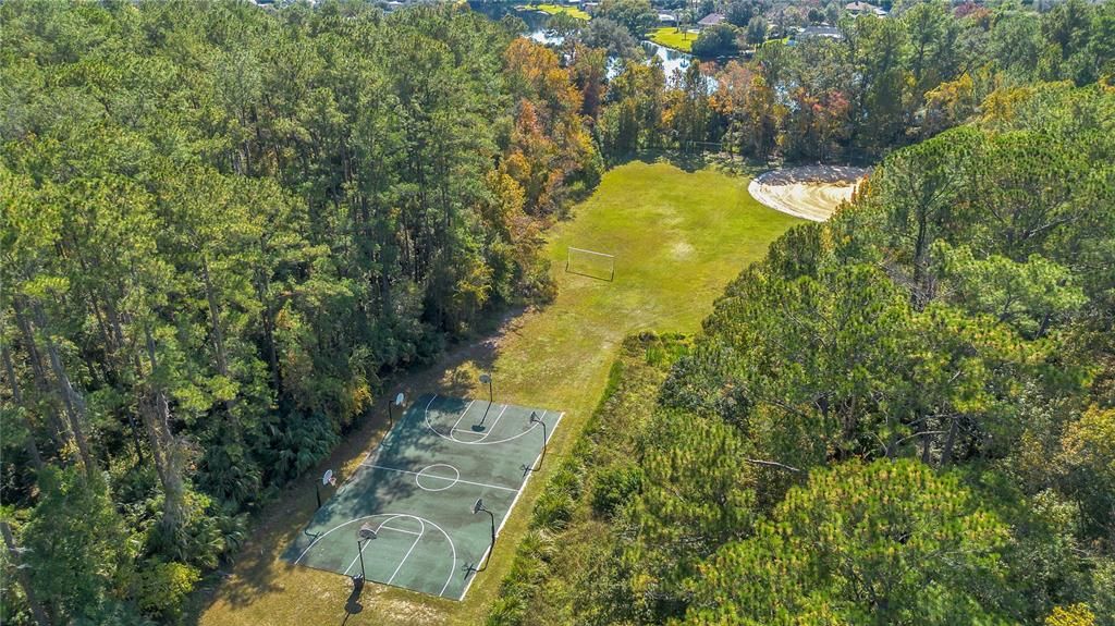 待售: $660,000 (4 贝兹, 3 浴室, 2287 平方英尺)