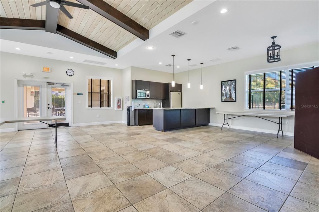 待售: $660,000 (4 贝兹, 3 浴室, 2287 平方英尺)