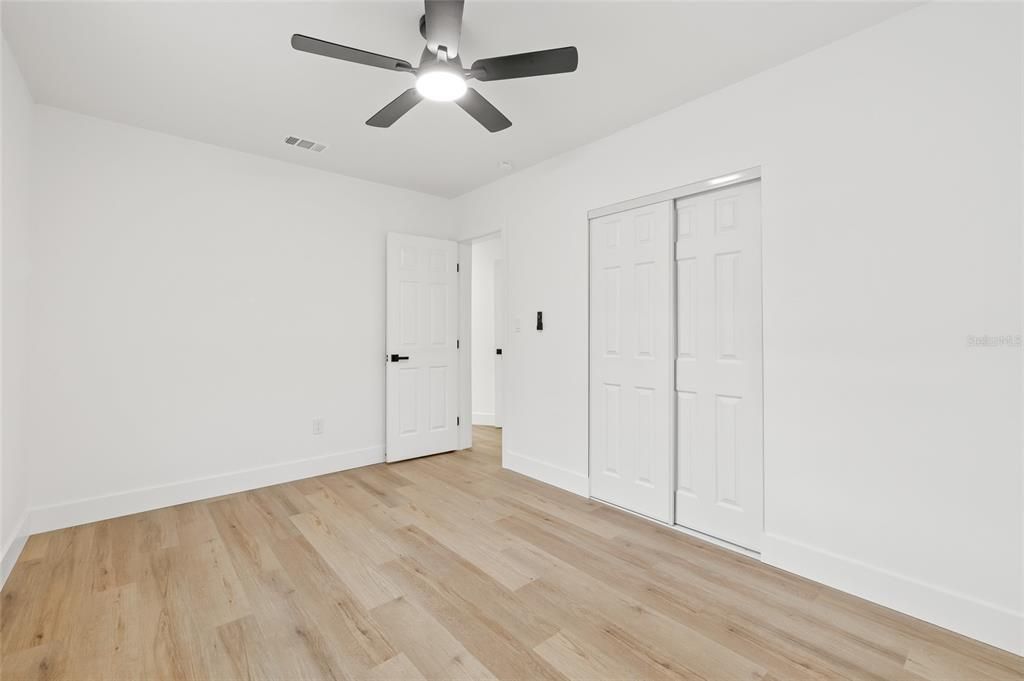 Activo con contrato: $449,900 (3 camas, 2 baños, 1263 Pies cuadrados)