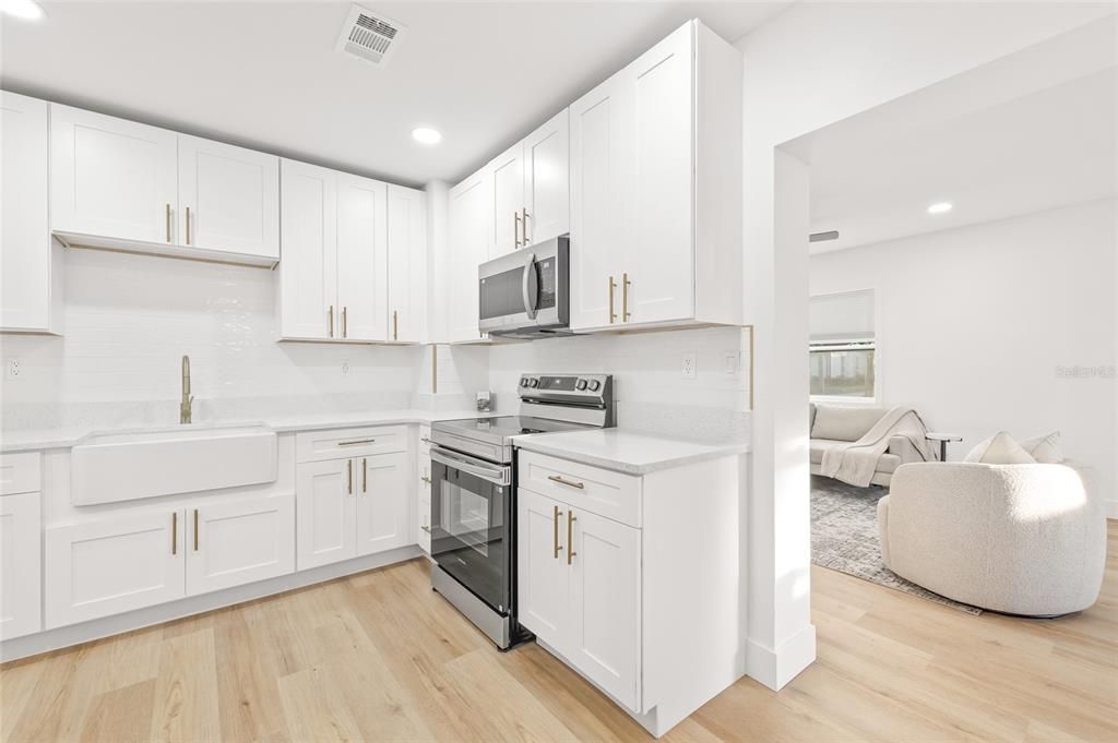 Activo con contrato: $449,900 (3 camas, 2 baños, 1263 Pies cuadrados)