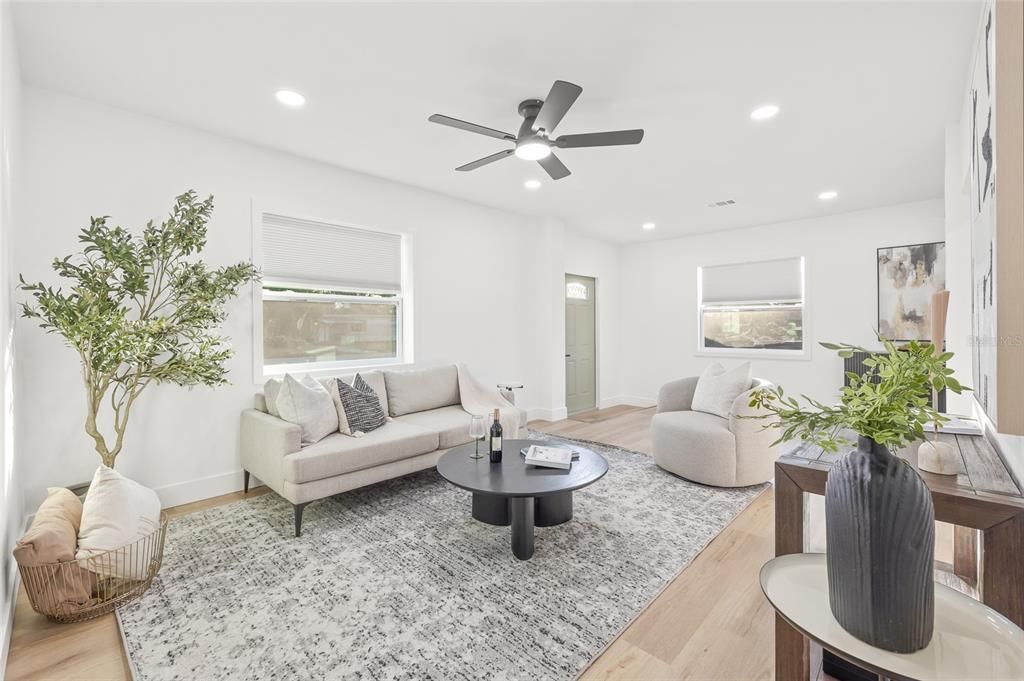 Activo con contrato: $449,900 (3 camas, 2 baños, 1263 Pies cuadrados)