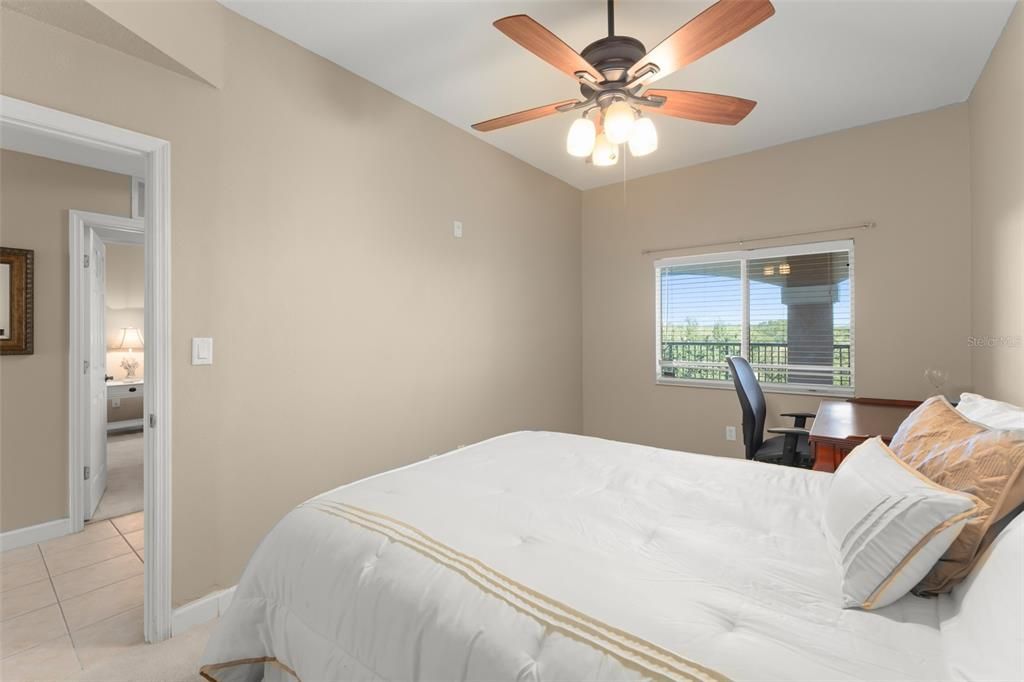 На продажу: $365,000 (3 спален, 2 ванн, 1810 Квадратных фут)