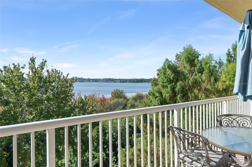 На продажу: $365,000 (3 спален, 2 ванн, 1810 Квадратных фут)