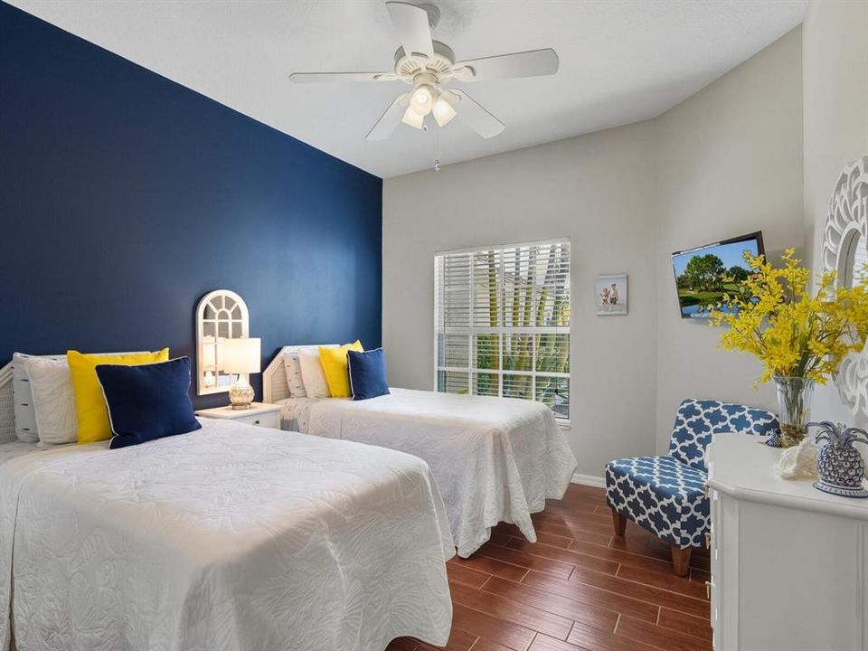 Active With Contract: $319,900 (2 beds, 2 baths, 1265 Square Feet)