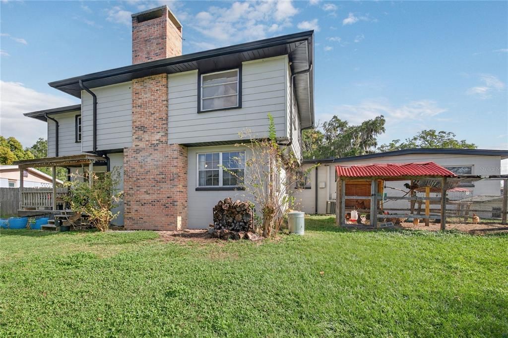 For Sale: $450,000 (4 beds, 1 baths, 2998 Square Feet)