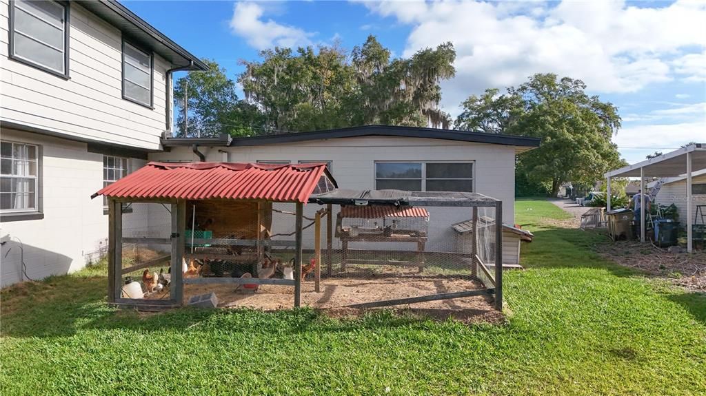 For Sale: $450,000 (4 beds, 1 baths, 2998 Square Feet)